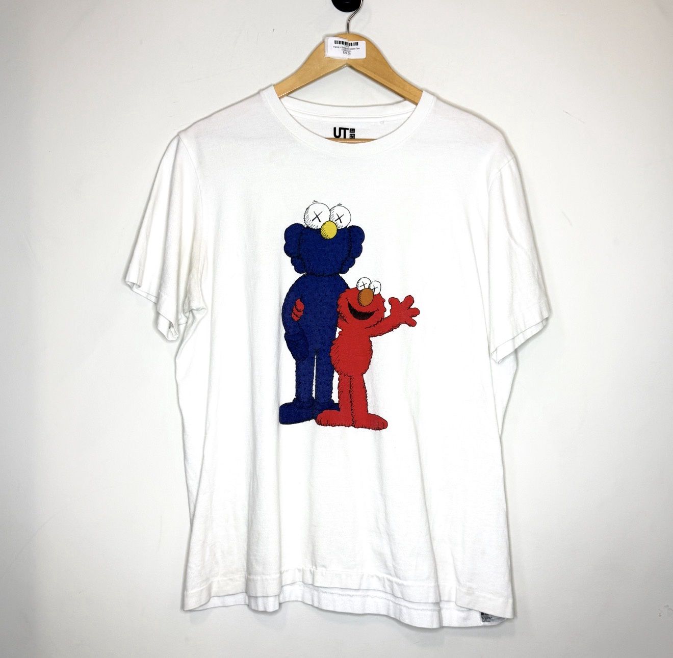 Kaws x Sesame Street Tee (USED), Size: L