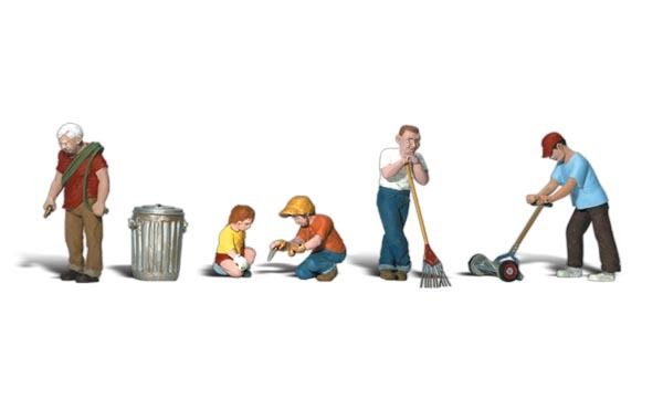 HO Lawn Workers