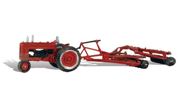 AutoScenes(R) - Assembled -- Farm Tractor &amp; Disc