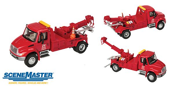 International(R) 4300 Tow Truck - Red