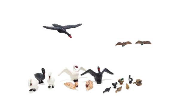 HO Ducks &amp; Swans pkg(17)