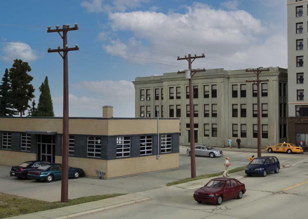 Electric Utility Pole Set -- Kit pkg(24)