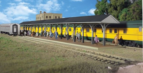 Wood Station Shed &amp; Platform -- Kit - 4 Sections Each: 5-5/8 x 2-3/8 x 2-3/8&quot;  14 x 5.9 x 5.9cm