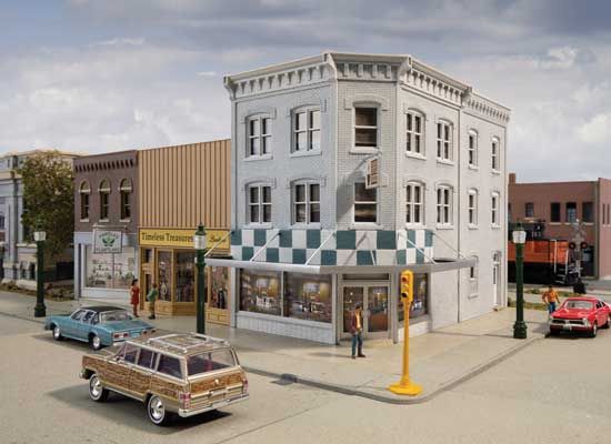 Merchant&#39;s Row VII -- Kit - 10-1/2 x 6-7/8 x 5-3/8&quot;  26.6 x 15.5 x 13.6cm
