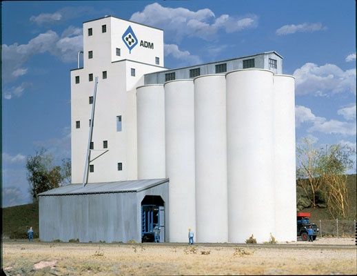 ADM(R) Concrete Grain Elevator -- Kit - 13-1/2 x 9 x 13-1/2&quot;  33.7 x 23.7 x 33.7cm