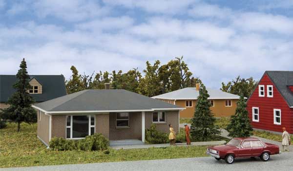 Brick Ranch House -- Kit - 3-1/16 x 2-9/32 x 1-1/4&quot;  7.7 x 5.7 x 3.17cm