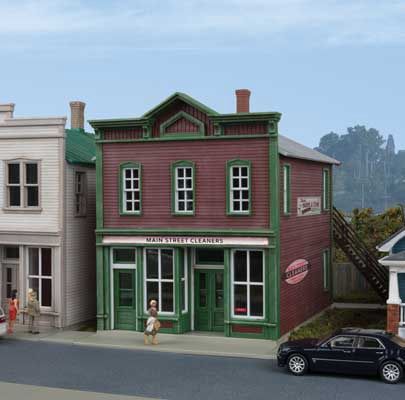 Main Street Cleaners -- Kit - 5 x 4-7/8 x 5-1/2"  12.7 x 12.4 x 14cm
