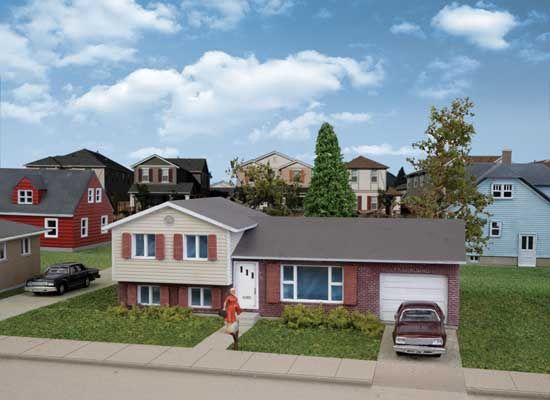 Split-Level House -- Kit - 4 x 2-1/4 x 1-1/2&quot;  10.2 x 5.7 x 3.8cm