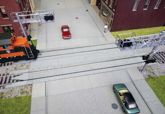 Modern Concrete Grade Crossing with Rerailer Ends -- Kit