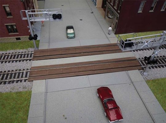 Modern Wood Grade Crossing pkg(2) -- Kit