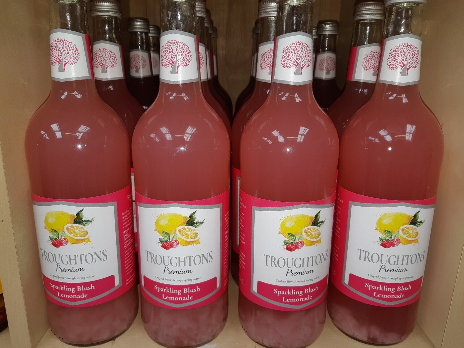 X Troughtons Sparkling Blush Lemonade 750ml