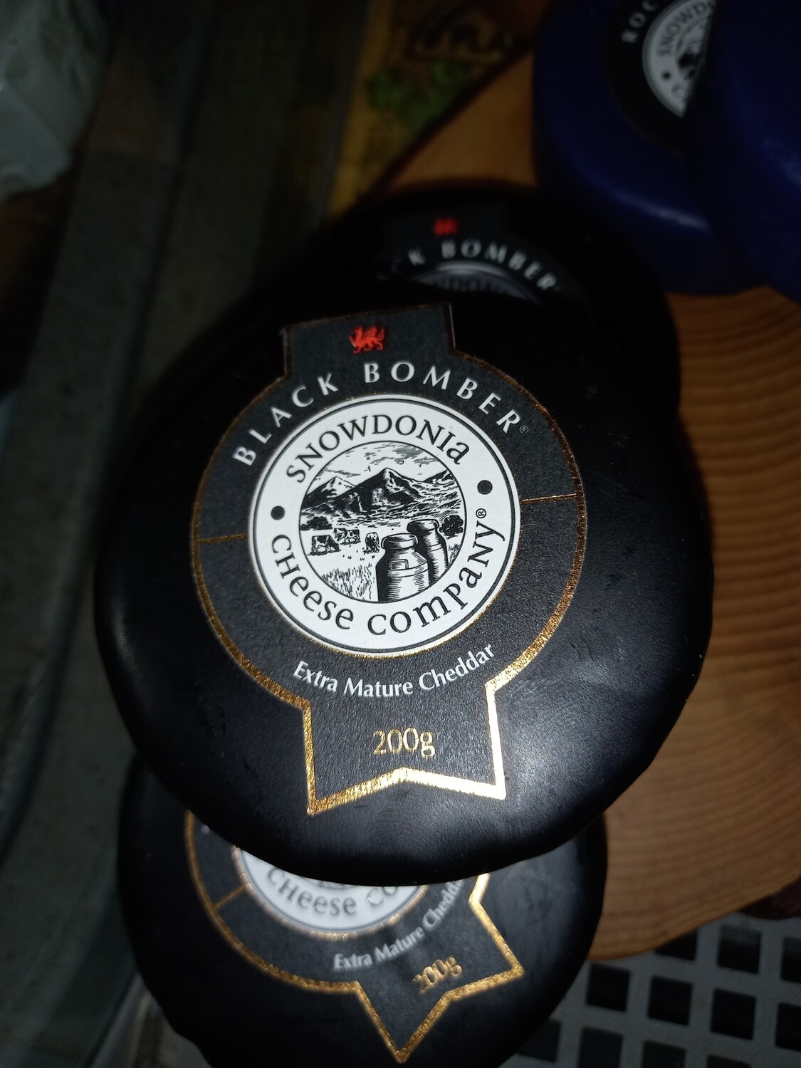 Snowdonia Black Bomber Extra Mature Cheddar 200g