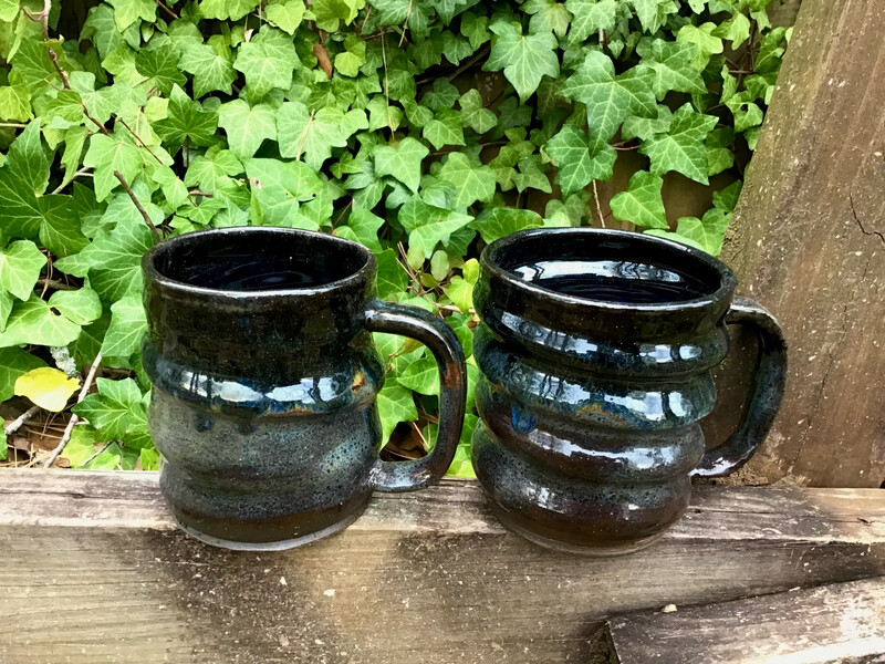 set of 2 swirl mugs