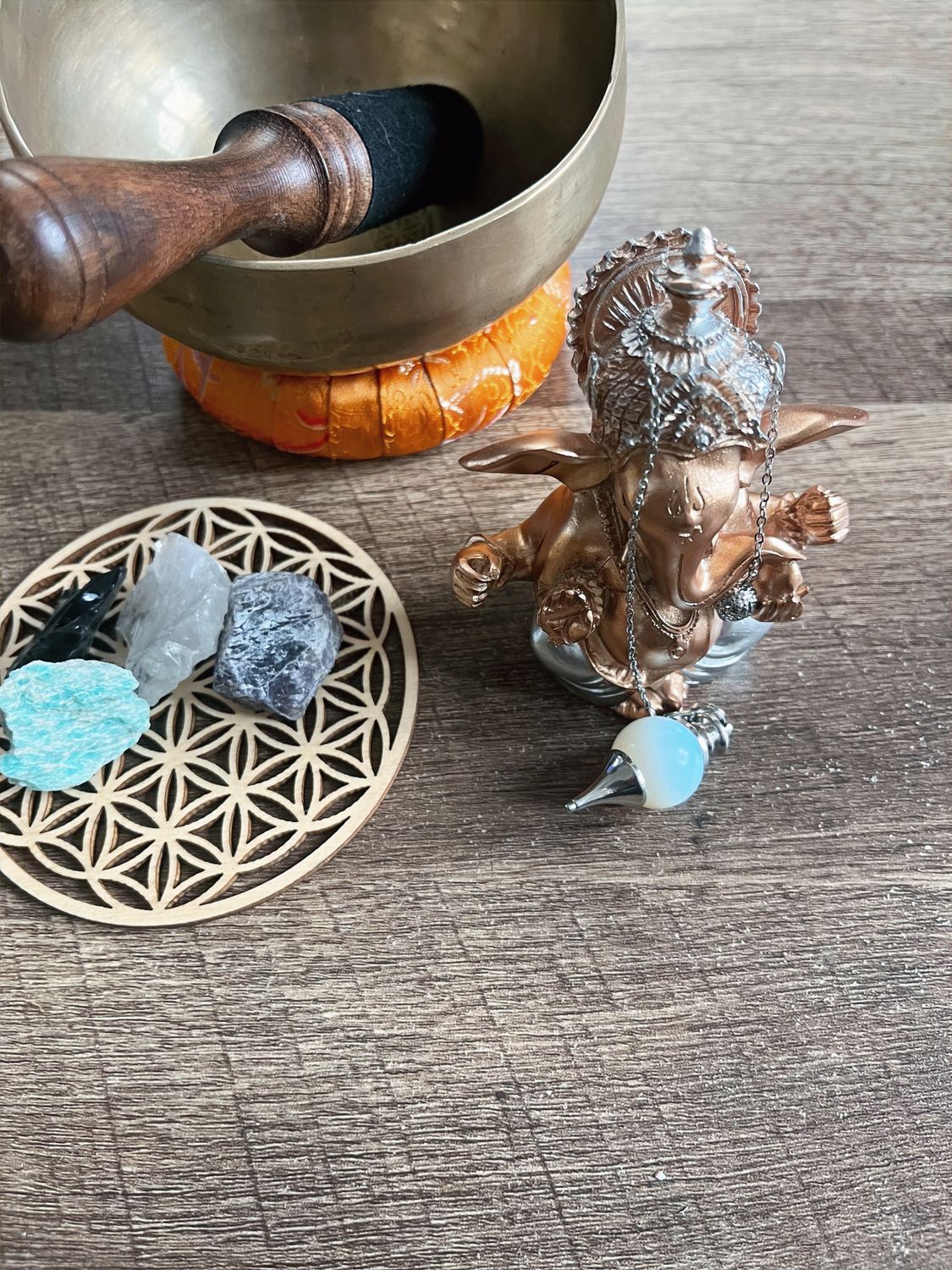 🌕 Pendule Goutte en Pierre de Lune