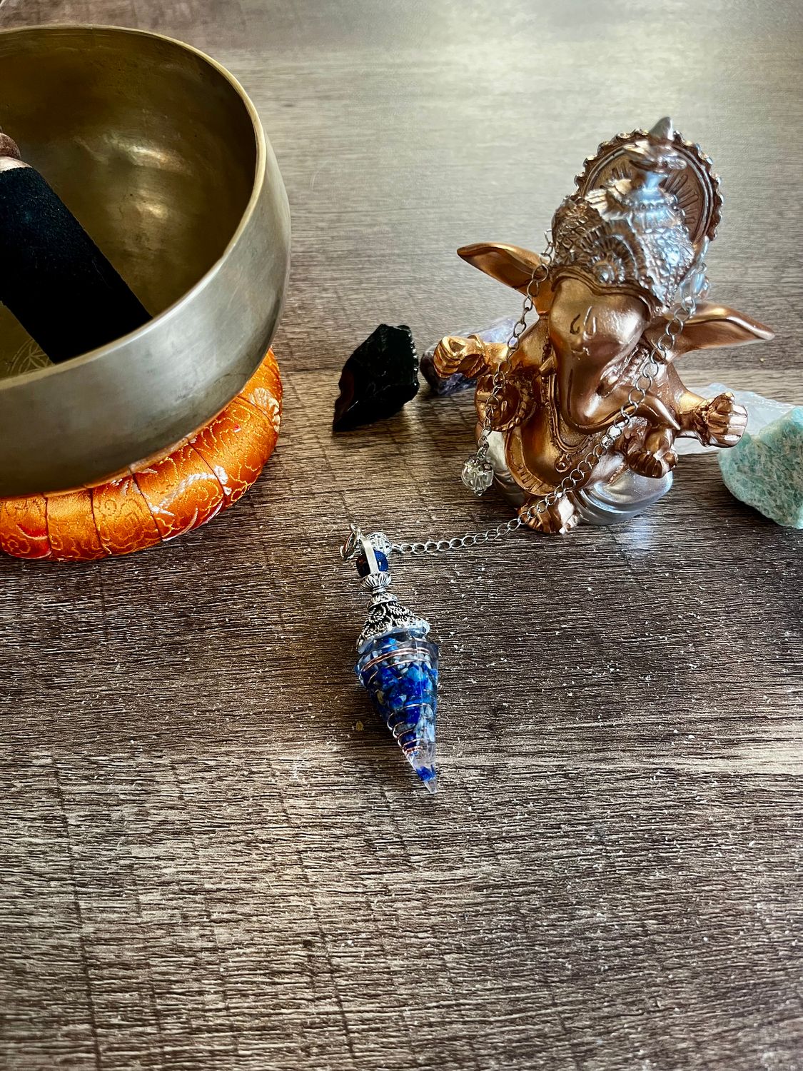 🔮 Pendule Conique en Cristal de Roche &amp; Lapis Lazuli