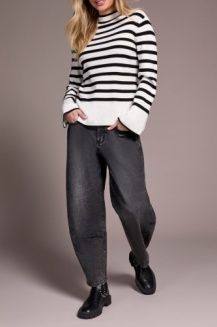 LIGHTWEIGHT STRIPED SWEATER