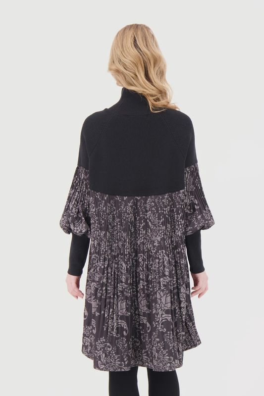 FLORAL PLEATED DRESS