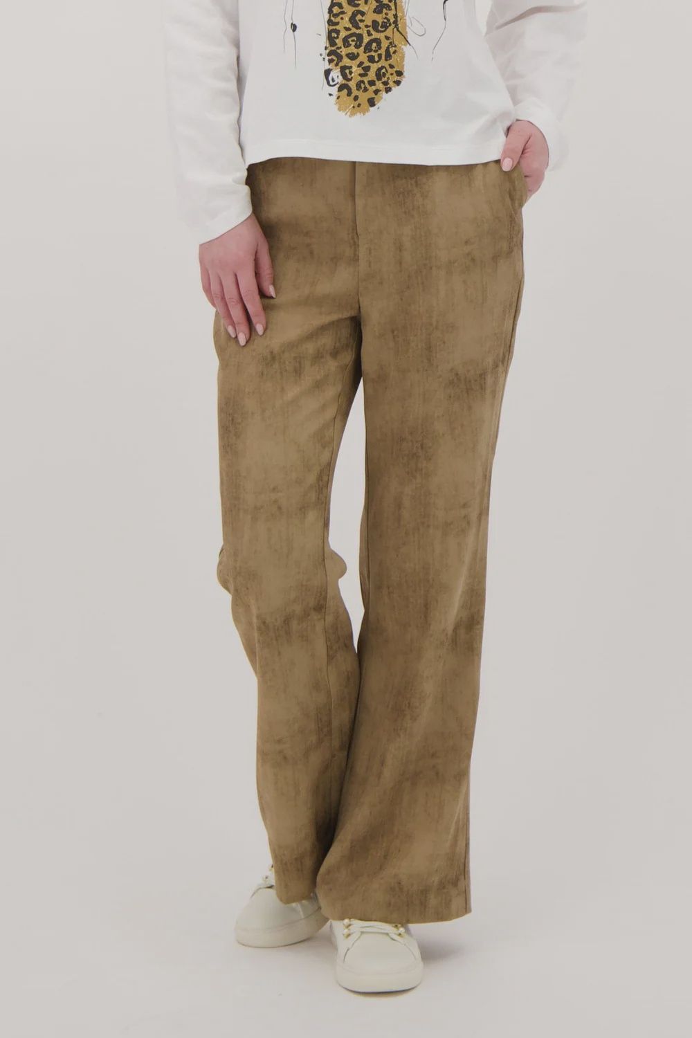 STRAIGHT LEG PANT