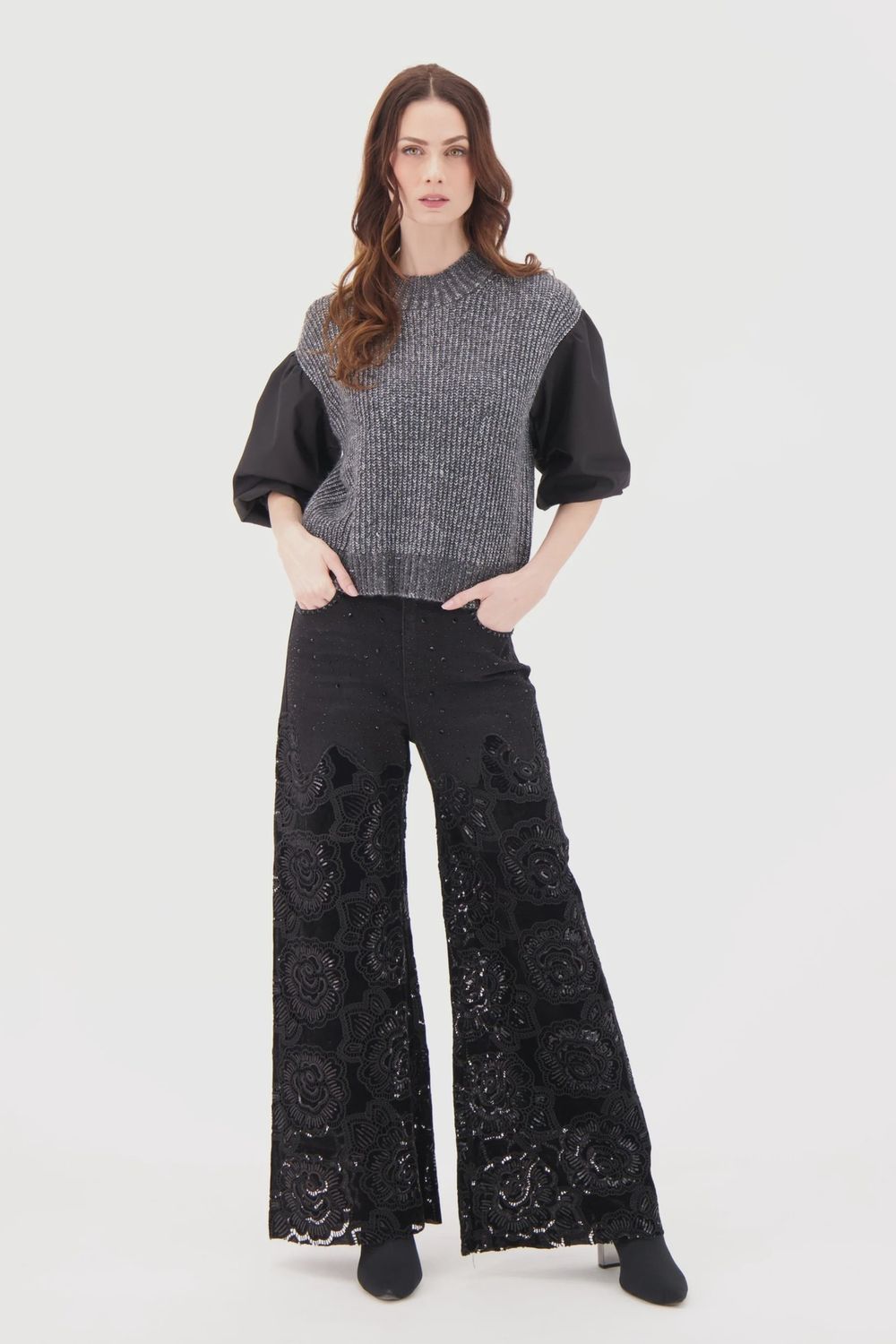 FLORAL CUT OUT VELOUR DENIM PANT