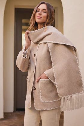 COAT W/ DETACHABLE SCARF, Size: xs