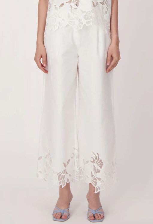 EMBROIDERED HEM PANT