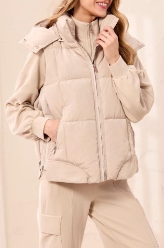 QUILTED PUFFER VEST WITH REMOVABLE HOOD-SANDDUNE