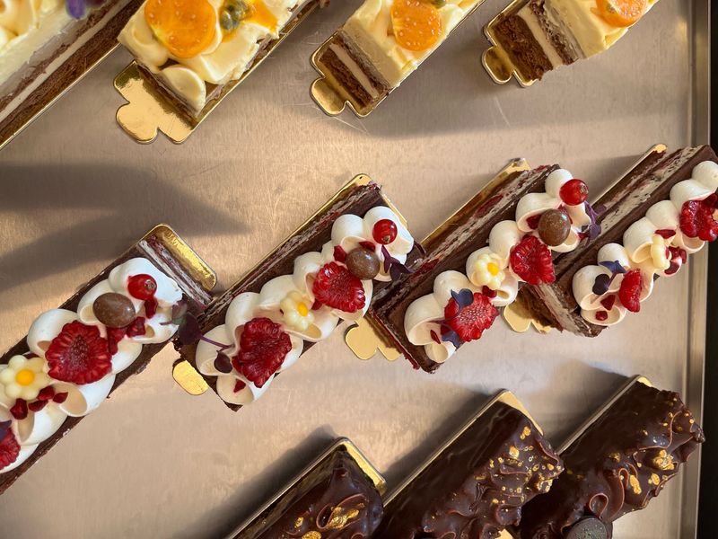Stracciatella-Himbeerschnitte Stracciatella-Himbeerschnitte