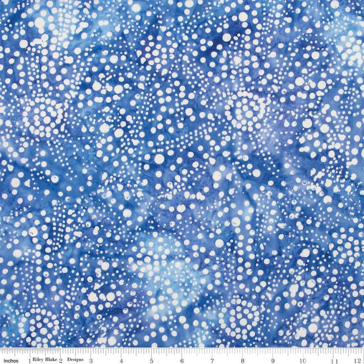 Riley Blake Designs Expressions Batiks That Summer Feelin&#39; BTAP1224 Bubbly Blue