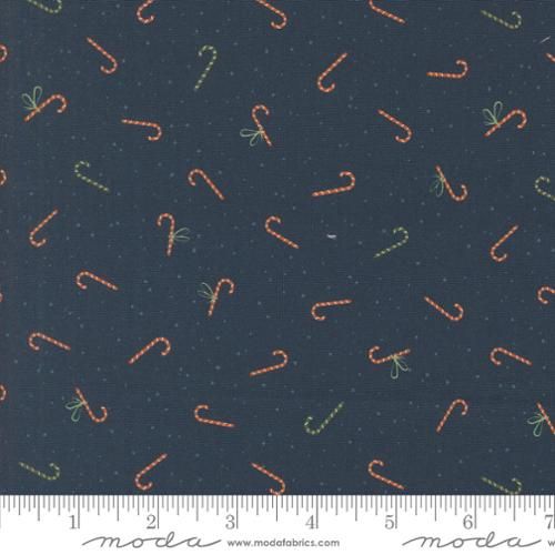 Moda Fabrics Purrfect Christmas 39047 16 Midnight