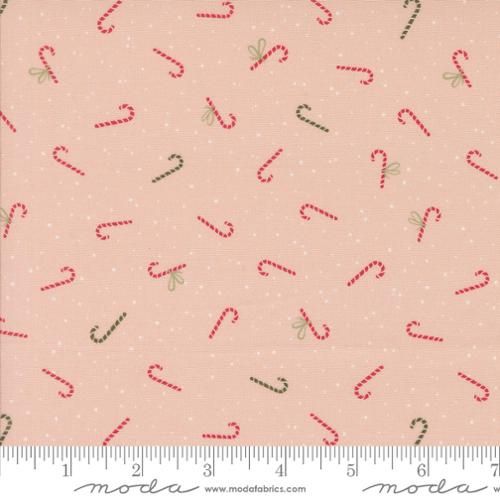 Moda Fabrics Purrfect Christmas 39047 20 Bubblegum