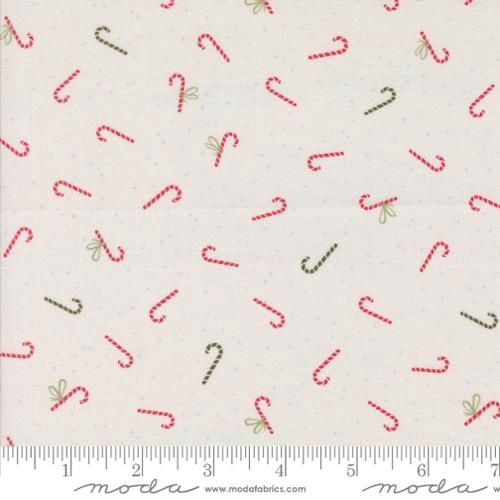 Moda Fabrics Purrfect Christmas 39047 11 Pearl