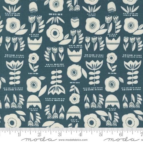 Moda Fabrics Folk &amp; Lore 45601 24 Teal