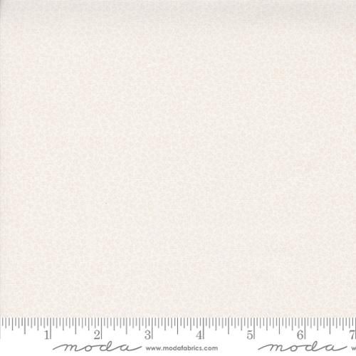 Moda Fabrics Itty Bitty Background Gatherings 49285 12 Off White