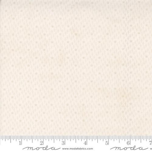 Moda Fabrics Itty Bitty Background Gatherings 49287 12 Natural