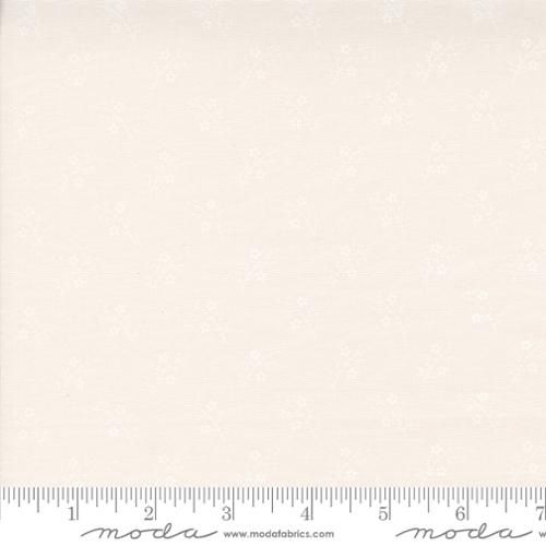 Moda Fabrics Itty Bitty Background Gatherings 49289 11