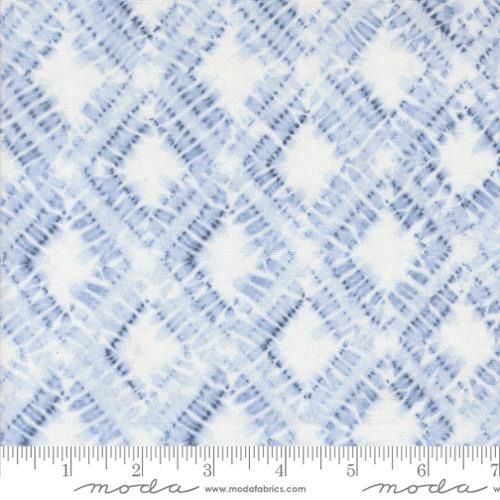 Moda Fabrics Winter Chill 48102 14 Frost