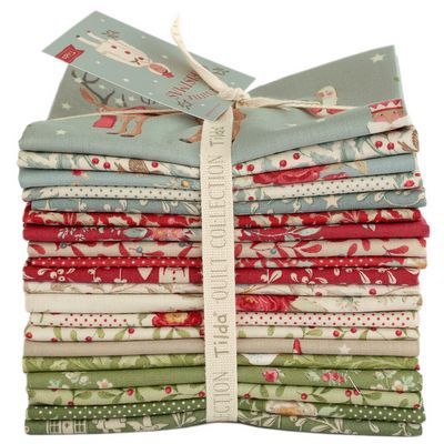 Tilda Merry Little Christmas Fat Qtr Bundle TIL300247