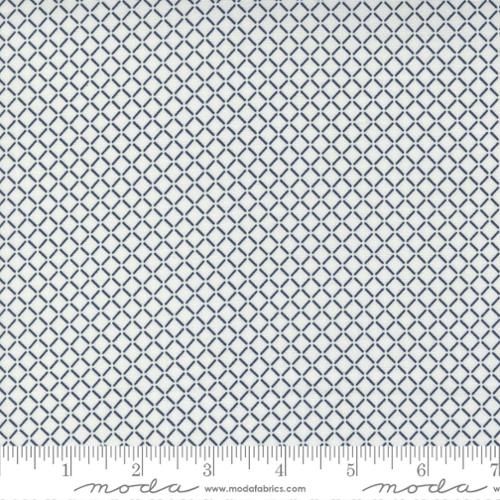 Moda Fabrics Nantucket Summer 55265 21 Cream Navy