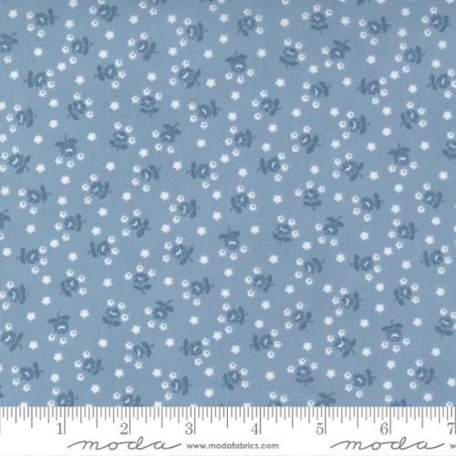 Moda Fabrics Nantucket Summer  55266 24 Light Blue