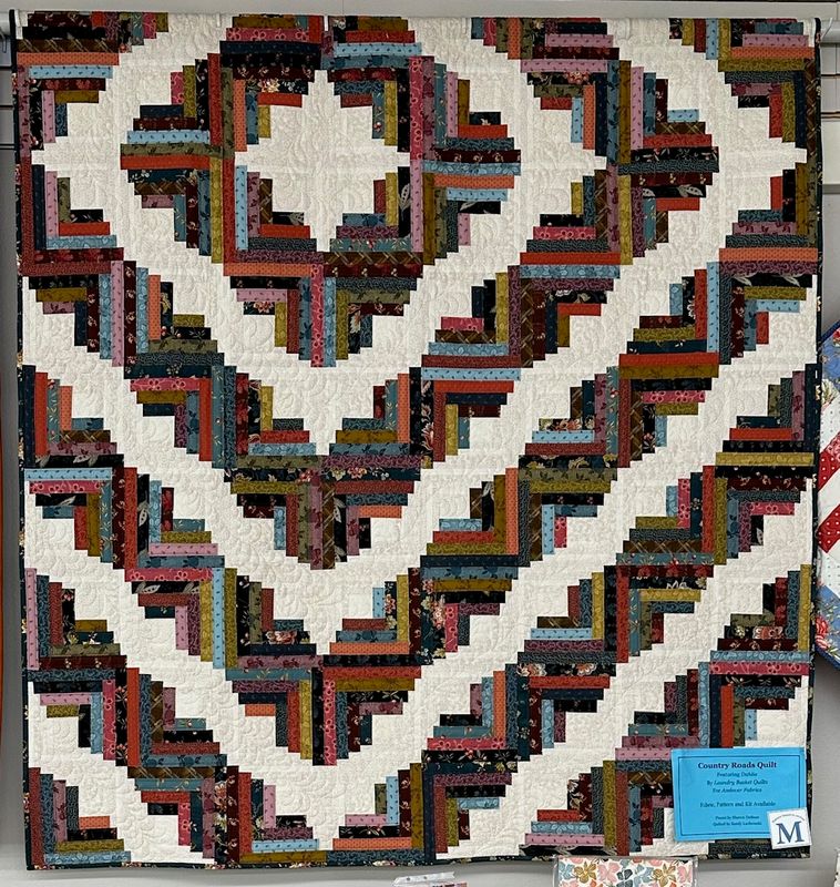 Country Roads Dahlia Quilt Kit