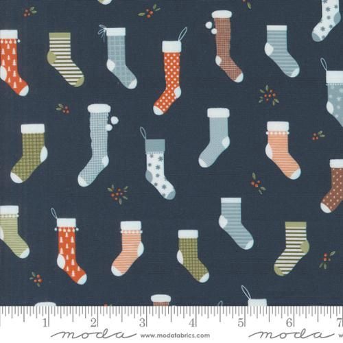 Moda Fabrics Purrfect Christmas 39041 16 Midnight Online