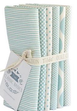 Tilda Fabrics Basic Classics Fat Quarter Bundle TIL00035 Light Blue