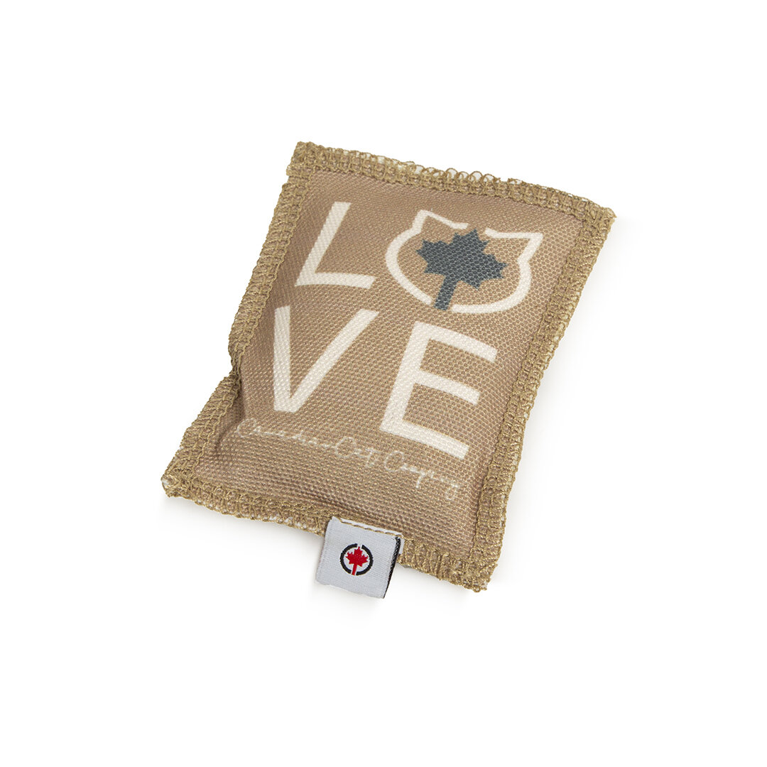 Katzenkissen LOVE · braun-beige · 5g Baldrian