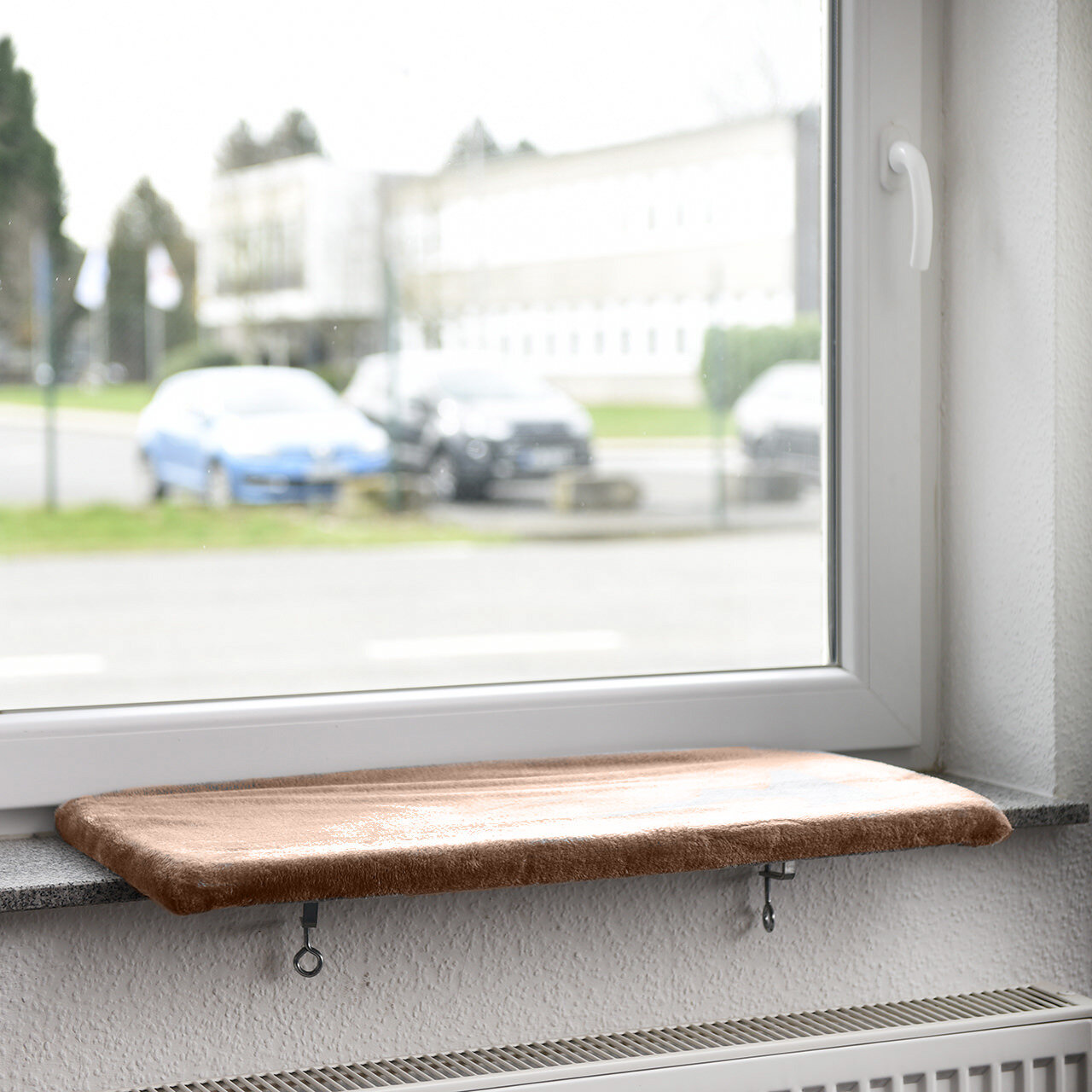 Snuggly Place · gepolsterte Liegeplattform · ca. 75x35 cm · Beige