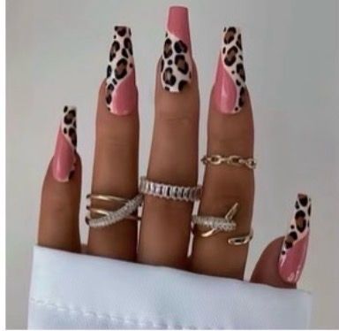 Spotted Press On Nails