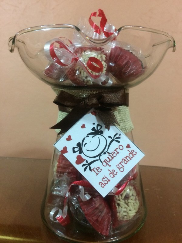 Florero de Cristal con 15 trufas envinadas