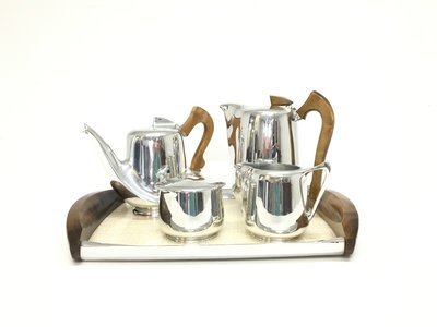 Mid Century Modern Picquot Ware 6 Cup Tea Set Mid Century Modern Picquot Ware 6 Cup Tea Set