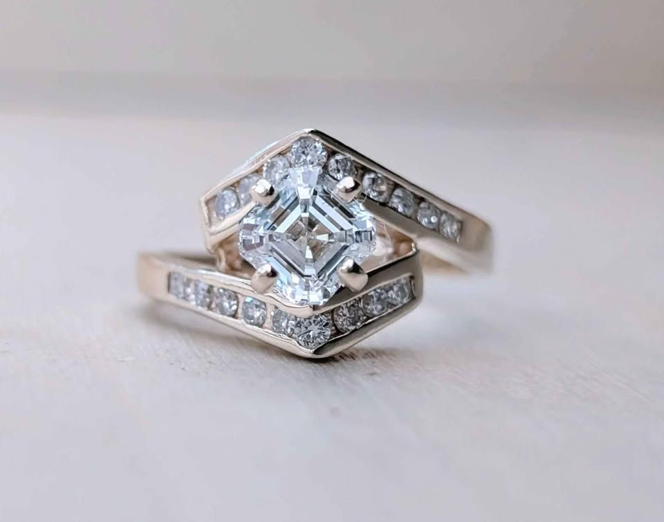 1.01 E, VS1 Asscher in 14k Yellow Gold Vintage Setting Sz 6.5