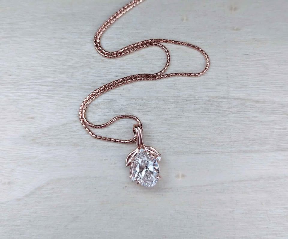 2.17 ct J, VS1 Oval Diamond Pendant in Rose Gold