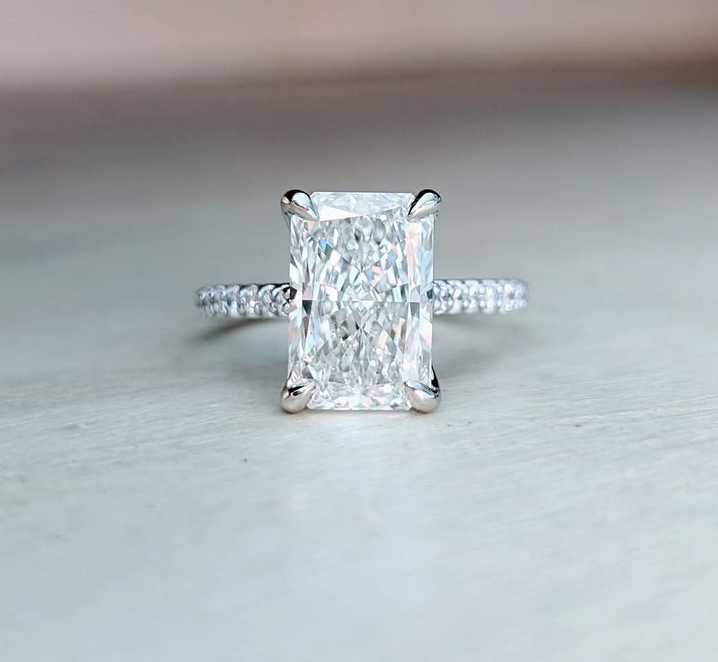 5 Carat Radiant Cut F, VS2 Diamond Engagement Ring in 14k White Gold Size 7.75